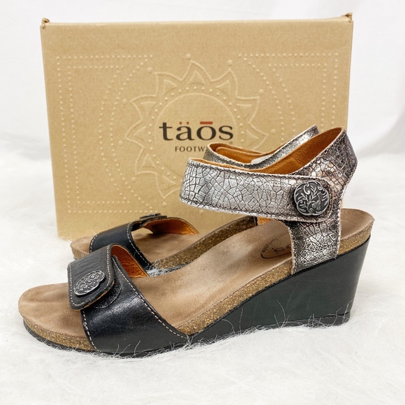 Taos Footwear Shoes - NWT Taos Footwear Festival Black Pewter Sandals